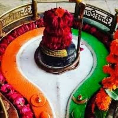 theSage_Saga's profile picture. धर्मो रक्षति रक्षितः 📿🏹⚔️🕉️

यदस्ति मम, तत् महादेवेन प्रदत्तम्।

भोलेनाथः आरम्भः अन्त्यः अपि।