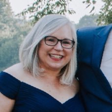 kellycm212's profile picture. 