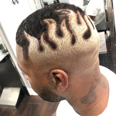 TheMauriceFains's profile picture. Aquarius sun, scorpio moon ,Virgo rising , ♒️ Senior Cosmetologist Public fuckin figure ‼️