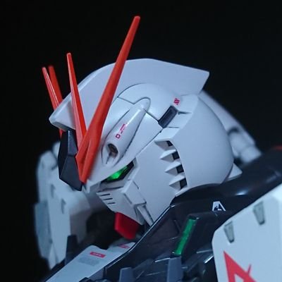 Yuraです。ガンダム大好きです。（進捗遅めです）FGOやってます。硬式野球やります。アニメ大好きです。ボカロ好きです。足フェチです。無言フォロー失礼します。