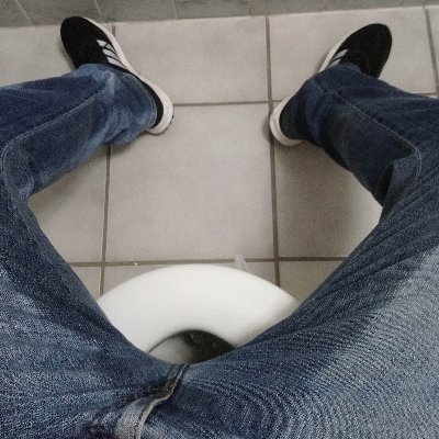 NSFW 18+ Humorvoll und versaut 🙂
Du kommst auch aus dem Ruhrgebiet und stehst auf smelly Sneaks und Sox? Dann melde dich für Treffen. Tausch:Größe 44/US 10