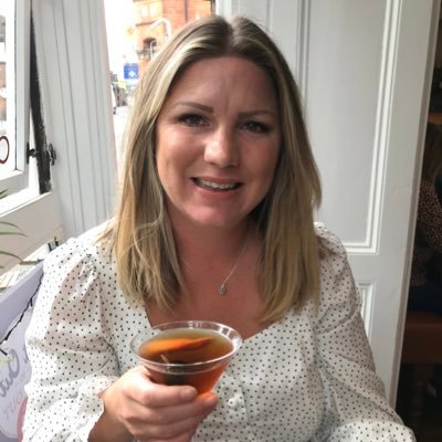 Will mostly tweet about my gorgeous daughters, cocktails, Warrington Wolves and United! This is my personal account and all views are my own.