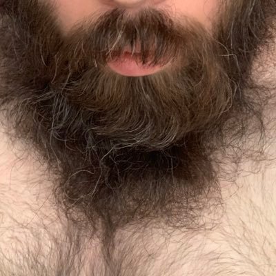 Bearded, bi and slutty, posting myself and other stuff I find hot DMs are very open!