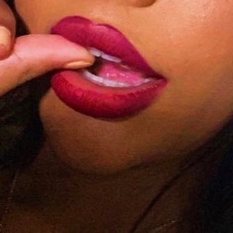 thenikitaperera's profile picture. new account @thenikitaiyer