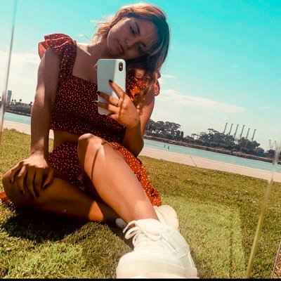 Alii_love15's profile picture. dracarys🔥