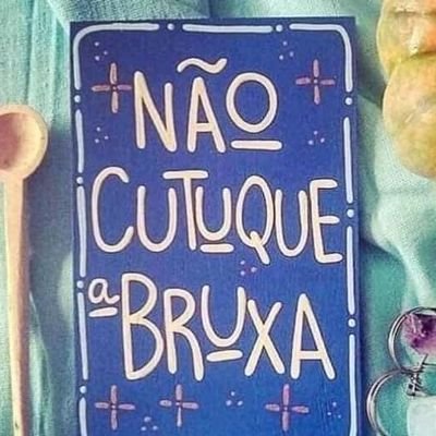 Eu sou eu,
Quem é vc?
advinha...
Sdv🔙
Estudante eterna d literatura📚
Carioca😎
Legalize !✌
Amo os orixás,não tente me doutriná😜 Belinha