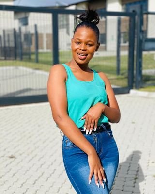 thukani_zimasa's profile picture. 