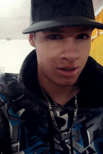 Mais um Louco do Bando de loucos, paulistano, 18 anos, sagitáriano, boleiro e ousado! ...   follow-me!