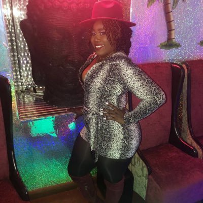 SymraPowell's profile picture. Full time mom of two amazing kids👩‍👧‍👦, Caretaker 👩🏽‍⚕️and promoter 💃🏽my life is anything but boring born 340 raised 869