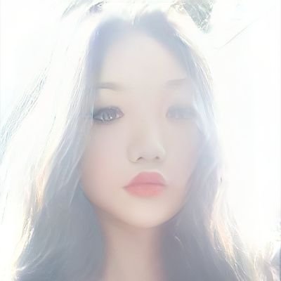 nicolircadano's profile picture. im 22 year old
