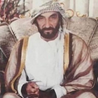متذوق شعر ، محاولاتي الشعريه تجدونها فالمفضله ,, ويسعدني تواجدي بينكم uae / alain