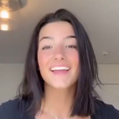 xiitslena1's profile picture. CHARLI ? I'm looking for @charlidamelio