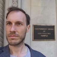 ChrisKloeble's profile picture. Schriftsteller. * Unter Einzelgängern * Wenn es klopft * Meistens alles sehr schnell * Die unsterbliche Familie Salz * Home made in India * Das Museum der Welt