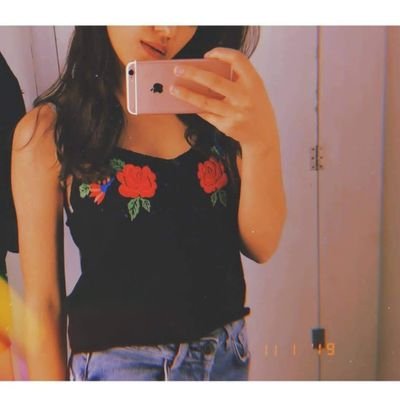 Geet0001's profile picture. Practices of law👩‍🎓
Advocate ❤️
💯 fb🔥