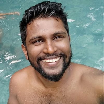 🇱🇰 Mahindian🖤💛🖤 UOM🎓 ™️🧣 president's scout🏕️ baseball⚾ mahindabb🧢 morabb 🧢 💤💥😜