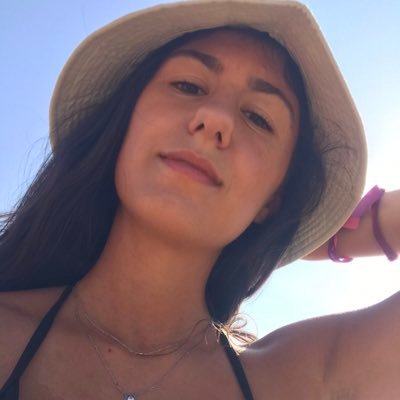 annnnndriu's profile picture. ♀️