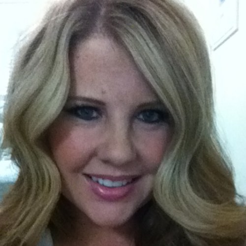 connsmom's profile picture. salon owner, mommy, wife of hottie!