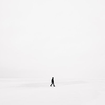 LahiruLivera's profile picture. Normal is boring!