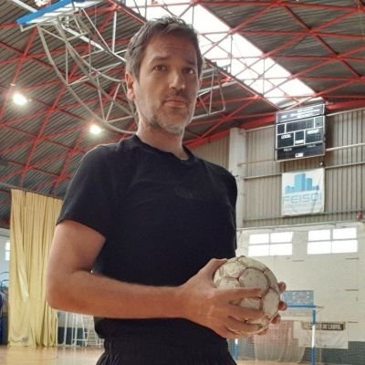Director Técnico OAR Gràcia
                                  National Handball Coach

                          Colaborador de @sextoanillo