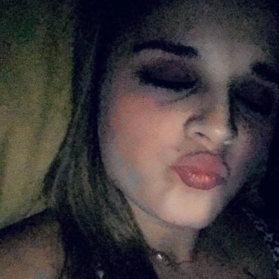 If you have one DEEP conversation with me , you’ll realize i’m not like everyone else.💞