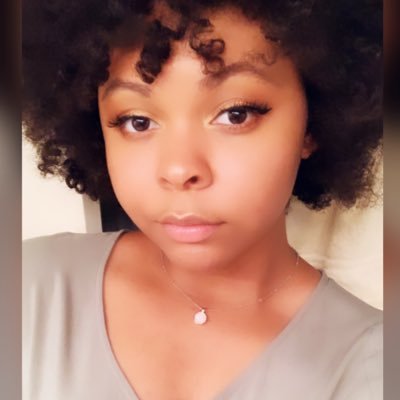 (Former) Expert Siege sweat and taco connoisseur 🤤 So you heard I’m on Twitch? 😏 Man... I don’t even eat bananas 🤦🏽♀️ Oh yeah, I make channel art too 🎨