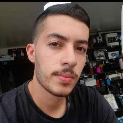 Santiag77689016's profile picture. 