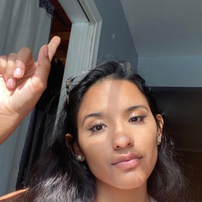 angeliquezalez's profile picture. flor R💗 my blog and opinions:)