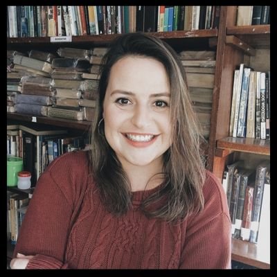 mãe, empreendedora, graduanda em pedagogia e pré candidata a vereadora em Curitiba