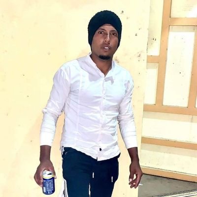 uOKLVhrmEvrsDQx's profile picture. تبدأ في صناعة العظمة عندما تعلم جيداً أن موتك اهون من الهزيمة.