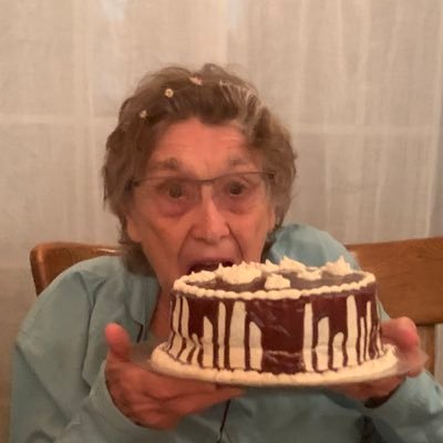 burmilda's profile picture. Hummingbirds are the sharks of the sky