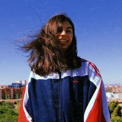 Estudiante de Periodismo y Comunicación Audiovisual en la UC3M ✨

Fan de los videoclips y futura creadora audiovisual / Redactora en @MissGoldenMag