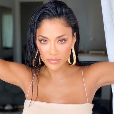 NicoleScherzy Profile Picture