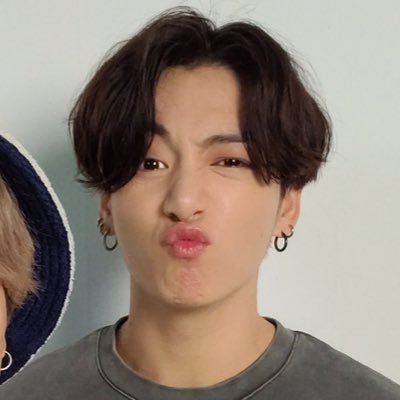 @BTS_twt | either active or inactive there’s no in between 👁👄👁