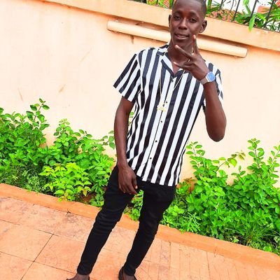 demsy_officiel's profile picture. 