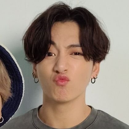 jjkoie's profile picture. ʟɪɢʜᴛ ɪᴛ ᴜᴘ ʟɪᴋᴇ ᴅʏɴᴀᴍɪᴛᴇ