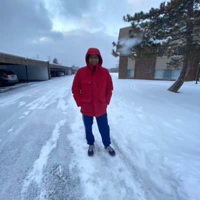 Lunatic_toon's profile picture. पूर्व चलने के बटोही, बाट की पहचान कर ले...