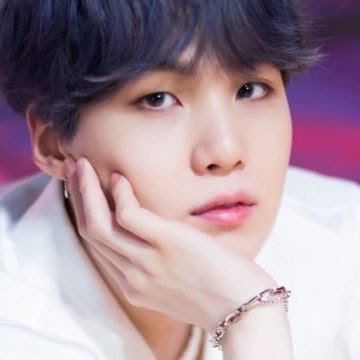 DianaPa99186236's profile picture. 💜💜~ Música (k-pop, rap, hip hop, etc.), bailar coreografías de canciones de k-pop, ARMY, escribo poemas y canciones, amo muchísimo cantar; es mi pasión~💜💜
