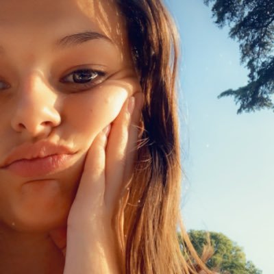 Eliaaa00's profile picture. 