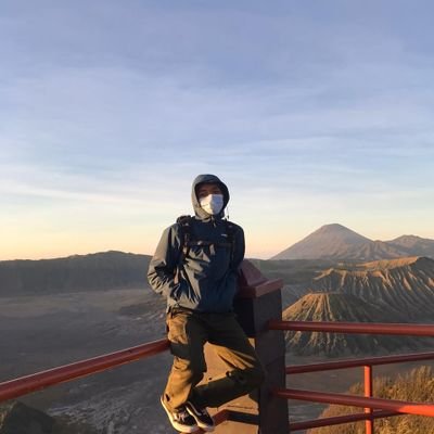 wahyuxs2's profile picture. having fun.