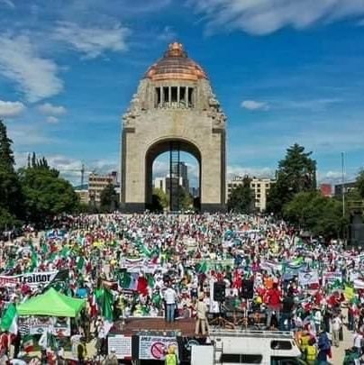 Educada en el amor a mi patria , preocupada por transmitir valores y ejemplo , mi meta :dejar el lugar que vivo mejor que cuando llegue .