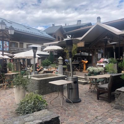 DigdidC's profile picture. A la retraite Confine en couple