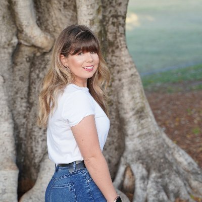 Dev / Designer @outfitio👩💻 Lover of fitness and animals 💪😽 Co-Organiser of @Djangogirls BNE