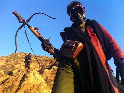 FalseEnglishman's profile picture. Enfermedades Infecciosas e Ilustración. Veccio Pistolero. Veterinario de simios superiores. Oncólogo de procariotas.