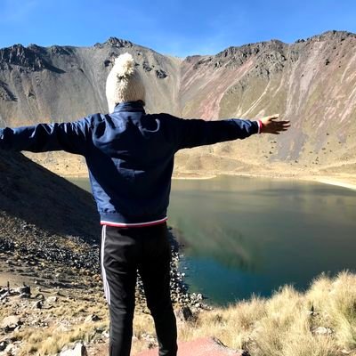 alazaro3381's profile picture. 