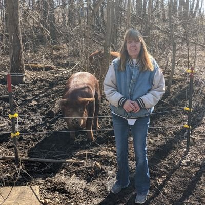 BrendaAmbler1's profile picture. Heart of gold, love one another, love your neighbor.