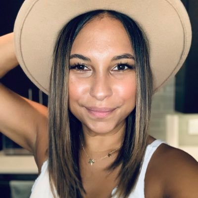 livlavidalinda's profile picture. I’m just here to scream into the void. I will always call this Twitter.