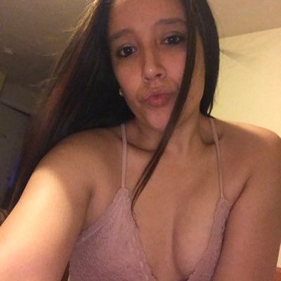 _XxMiaxX's profile picture. 33 Puerto Rican Single Mom of a Boy. Unemployed Right now. Wanna get to know me. Inbox Me..