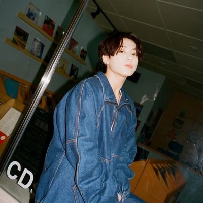 Thatgirlove's profile picture. Nevermind 🤙🏻