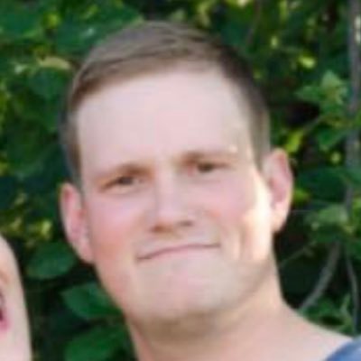 ⚫️Twitch Affiliated ⚫️ ⚪️ Below average gamer ⚪️ ⚫️https://t.co/EjIn3nPsOO⚫️