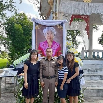 โสดไม่รอแล้วนะ
